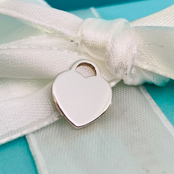 Tiffany & co mini RTT heart tag charm replacement - Picture 2 of 3